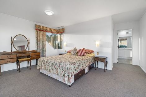 Photo of property in 9 Mariposa Crescent, Birkenhead, Auckland, 0626