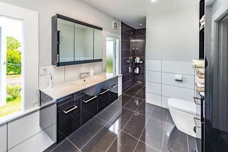 Photo of property in 163 Great North Road, Otamatea, Whanganui, 4501