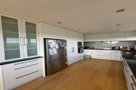 Photo of property in 2 Marlborough Avenue, Glenfield, Auckland, 0629
