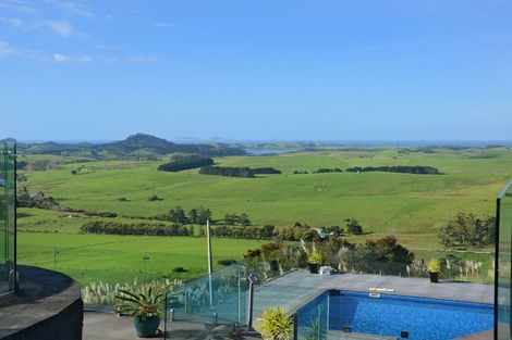 Photo of property in 77 Rangiuru Drive, Parua Bay, Onerahi, 0192