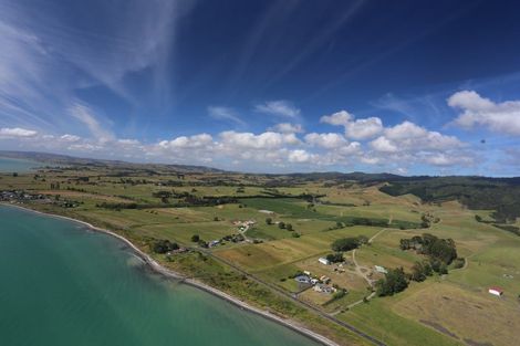 Photo of property in 1337 East Coast Road, Whakatiwai, Pokeno, 2473