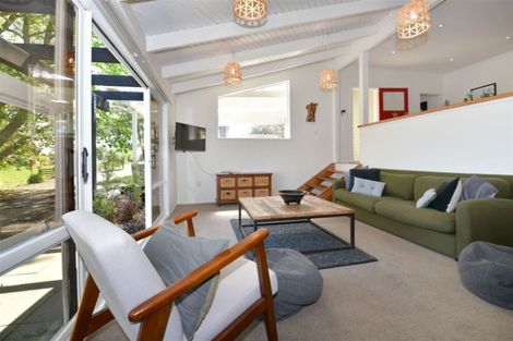 Photo of property in 1238 Peak Road, Helensville, 0875