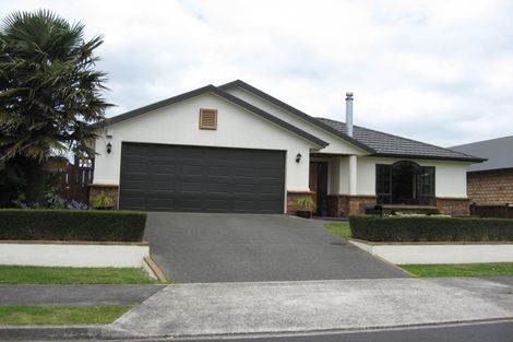 Photo of property in 28 Sunset Drive, Pukekohe, 2120