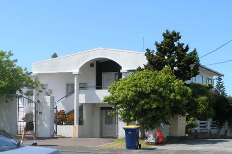 Photo of property in 187 Forrest Hill Road, Forrest Hill, Auckland, 0620