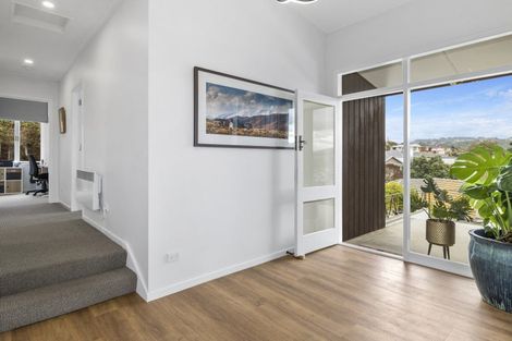 Photo of property in 77 Easther Crescent, Kew, Dunedin, 9012