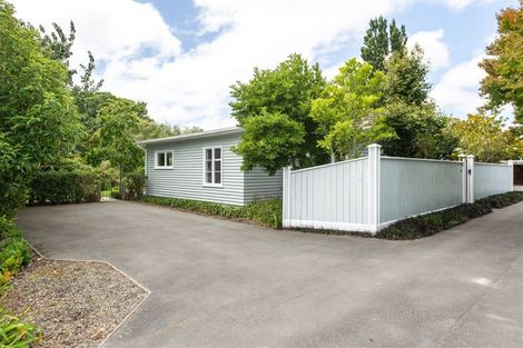 Photo of property in 15 Joyce Crescent, Ilam, Christchurch, 8041