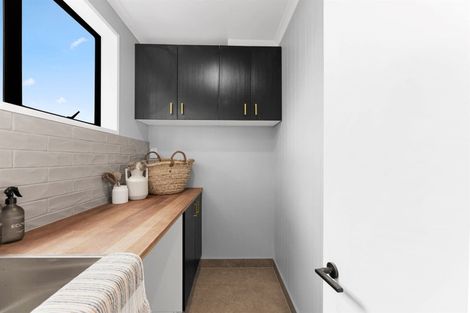 Photo of property in 1/97 Weston Road, St Albans, Christchurch, 8052