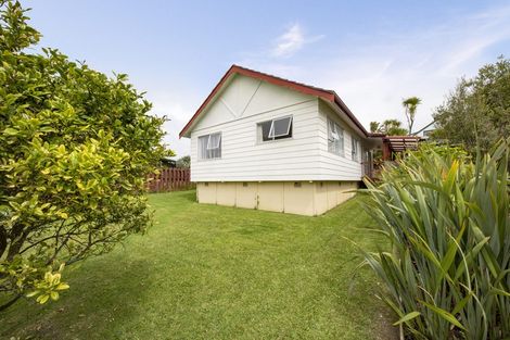 Photo of property in 1/79 Flanshaw Road, Te Atatu South, Auckland, 0610