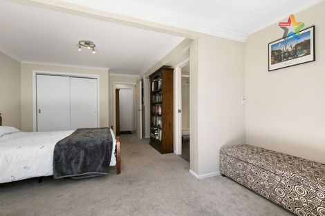 Photo of property in 7 Panorama Grove, Harbour View, Lower Hutt, 5010