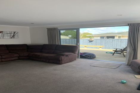 Photo of property in 182 Major Drive, Kelson, Lower Hutt, 5010