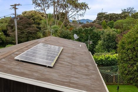 Photo of property in 35 Pehi Kupa Street, Waikanae, 5036