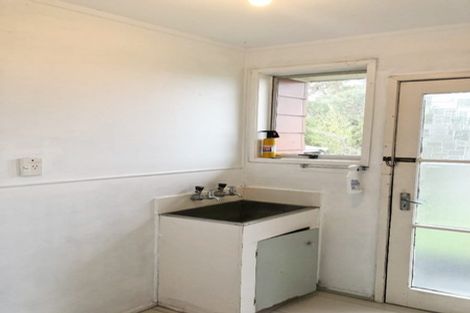 Photo of property in 26 Waimumu Road, Massey, Auckland, 0614