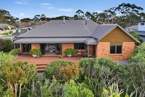 Photo of property in 71 Ruapehu Drive, Fitzherbert, Palmerston North, 4410