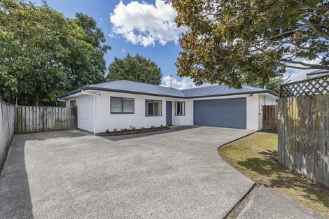 Photo of property in 23a Grove Road, Papakura, 2110