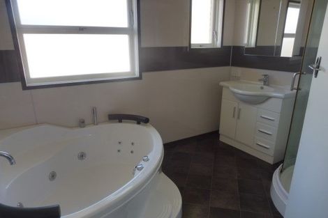 Photo of property in 19 Samuel Place, Queenwood, Hamilton, 3210