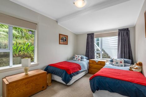 Photo of property in 9 Hampton Hill Road, Tawa, Wellington, 5028