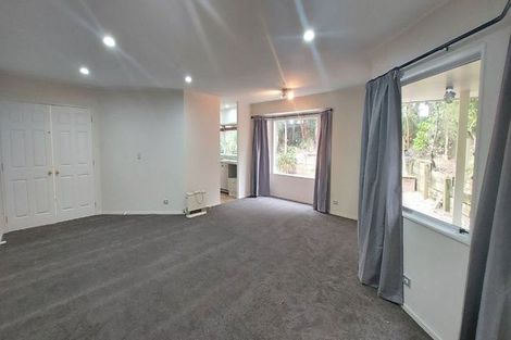 Photo of property in 825 Chapel Road, Shamrock Park, Auckland, 2016