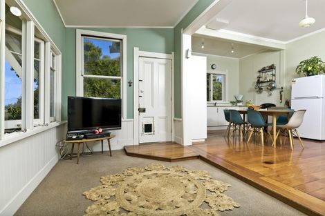 Photo of property in 166 Gervin Road, Wainui, Silverdale, 0992