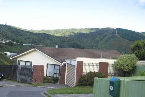 Photo of property in 73 Thurleigh Grove, Karori, Wellington, 6012