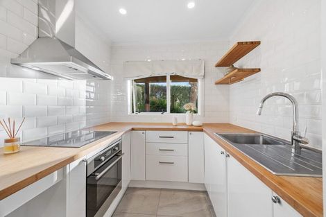 Photo of property in 24 Gills Road, Bucklands Beach, Auckland, 2014