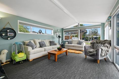 Photo of property in 3 Delamare Road, St Andrews, Hamilton, 3200