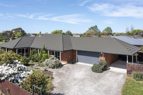 Photo of property in 9 Hewitts Road, Woodend, 7610