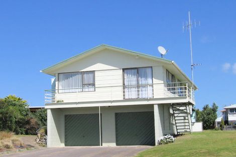 Photo of property in 1118 Papamoa Beach Road, Papamoa Beach, Papamoa, 3118