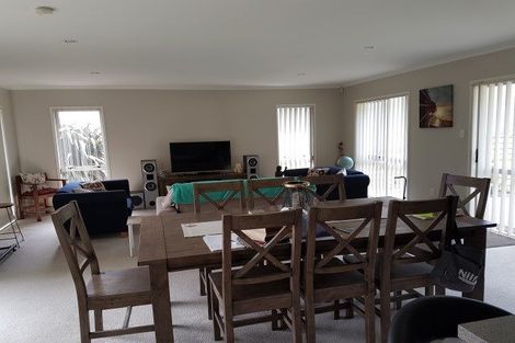 Photo of property in 20 Northbrook Close, Greenhithe, Auckland, 0632