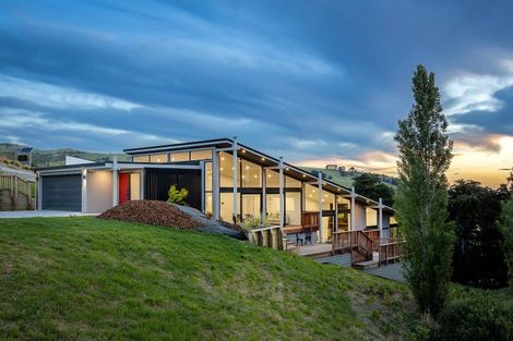 Photo of property in 6 Kapuka Lane, Kennedys Bush, Christchurch, 8025