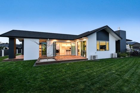 Photo of property in 18 Batten Drive, Flagstaff, Hamilton, 3210