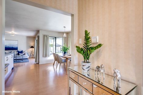 Photo of property in 11 The Croft, Havelock North, 4130