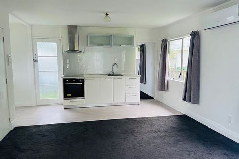 Photo of property in 3/32 Kapuka Road, Mangere Bridge, Auckland, 2022