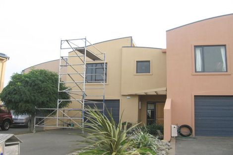 Photo of property in 24 Marina View, Paremata, Porirua, 5026