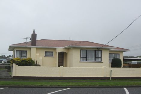 Photo of property in 12 Grey Street, Waitara, 4320