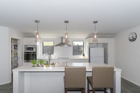 Photo of property in 24 Macdonald Heights, Feilding, 4702