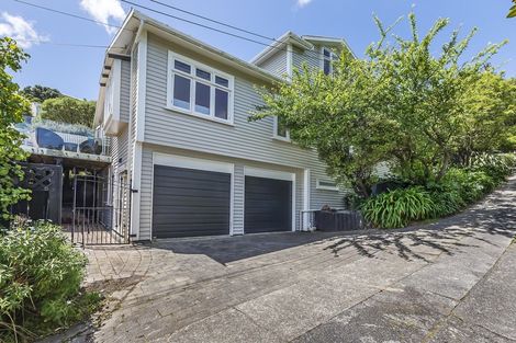 Photo of property in 33 Nevay Road, Miramar, Wellington, 6022