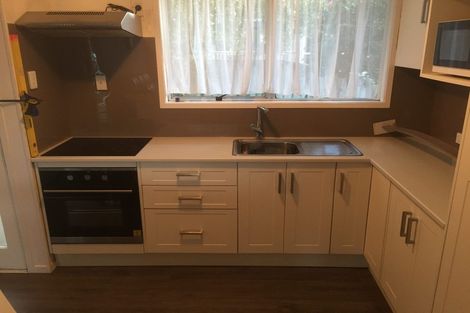 Photo of property in 10 Carlisle Road, Browns Bay, Auckland, 0630