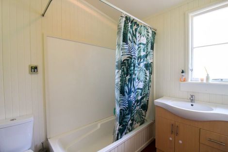 Photo of property in 25 Bombay Street, Ngaio, Wellington, 6035