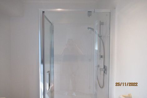 Photo of property in 27 Brougham Place, West Harbour, Auckland, 0618