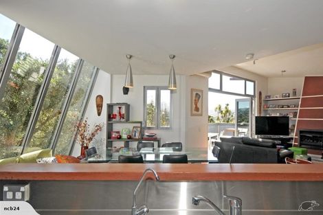 Photo of property in 126 Creswick Terrace, Northland, Wellington, 6012