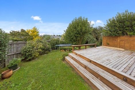 Photo of property in 93 Arimu Road, Papakura, 2110