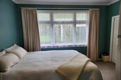 Photo of property in 7 Totara Street, Eastbourne, Lower Hutt, 5013