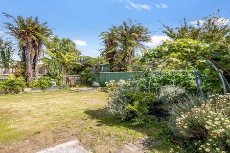 Photo of property in 62 Romilly Street, Westport, 7825