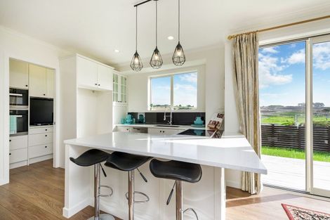 Photo of property in 48 Bounty Road, Long Bay, Auckland, 0630