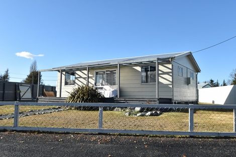 Photo of property in 18 Hunter Crescent, Twizel, 7901