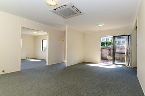 Photo of property in 24 Palm Grove Drive, Western Heights, Hamilton, 3200