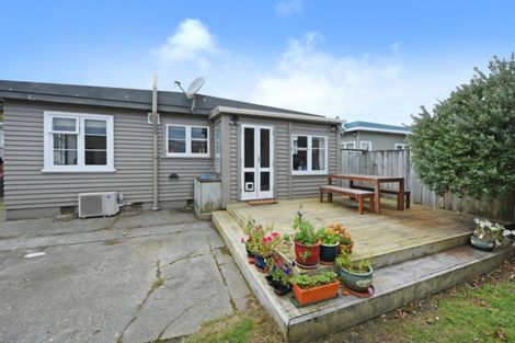 Photo of property in 21 East Street, Petone, Lower Hutt, 5012