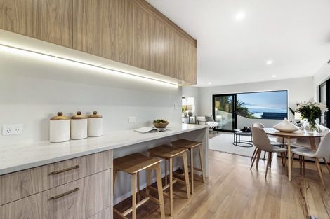 Photo of property in 5 Island Bay Road, Beach Haven, Auckland, 0626