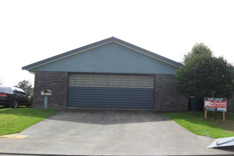 Photo of property in 2 Tawari Street, Inglewood, 4330