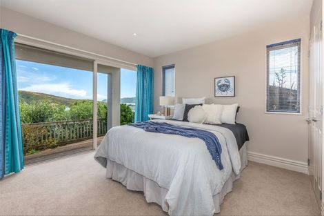 Photo of property in 19 Paremata Drive, Paremata, Porirua, 5024